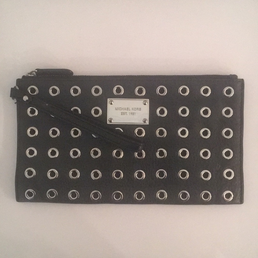 Michael Kors Large Jet Set Grommet Zip Clutch